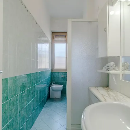 Guesthost - Cozy Flat In The Heart Of Apartamento Rapallo