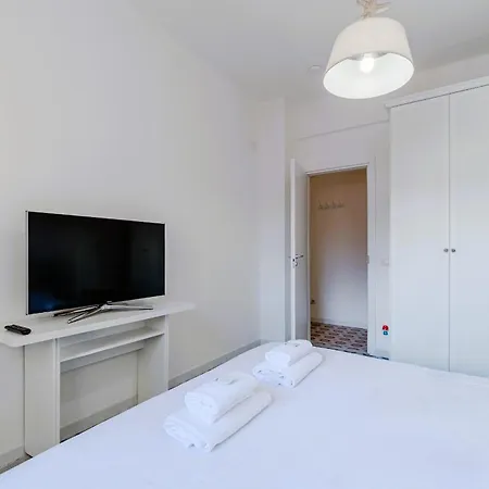 公寓 Guesthost - Cozy Flat In The Heart Of