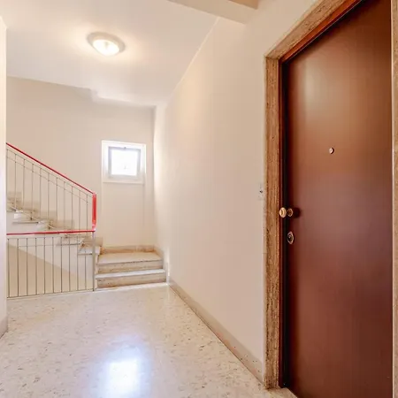 公寓 Guesthost - Cozy Flat In The Heart Of