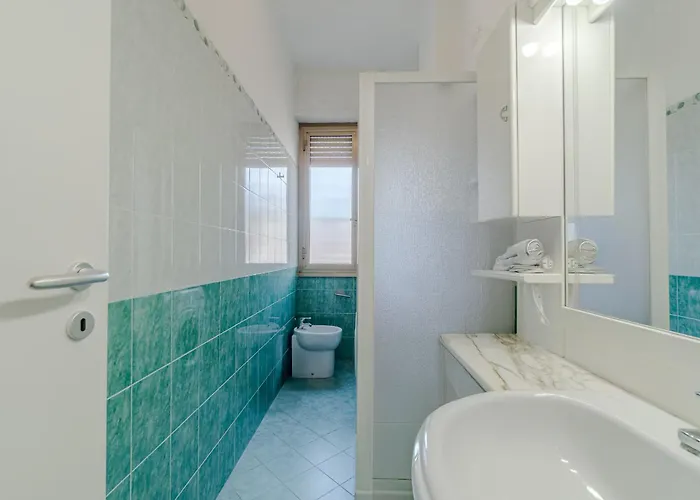 Guesthost - Cozy Flat In The Heart Of Appartamento Rapallo